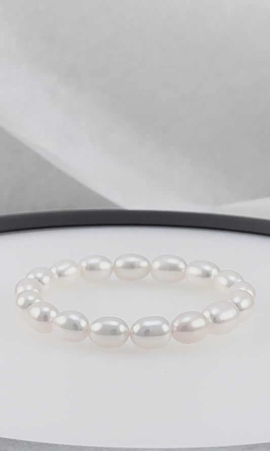 7" Oval Baroque White Pearl | AAAAA Grade | Stretch Bracelet | 10-11mm