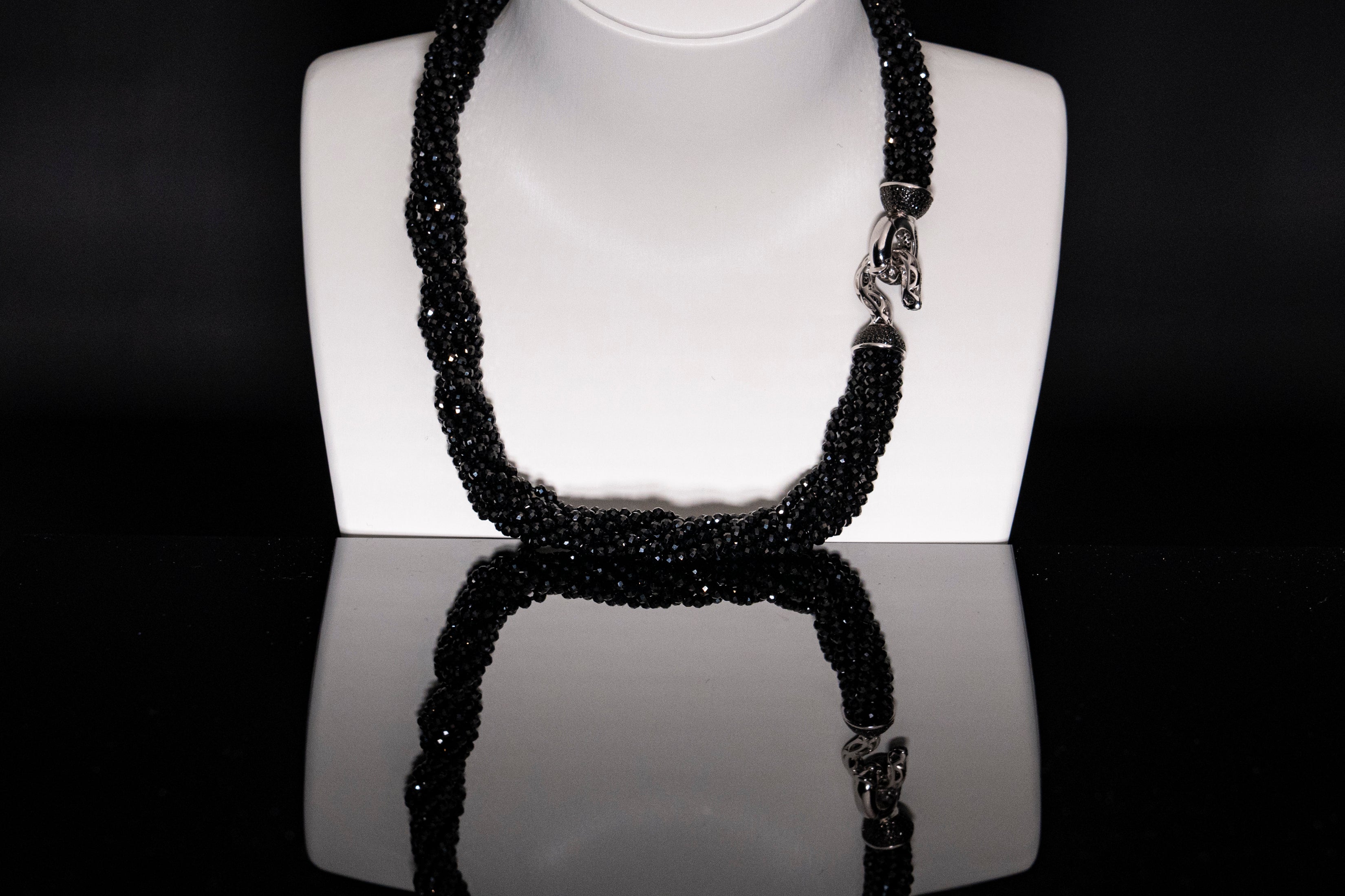18" Black Spinal Necklace | Plated Clasp [cnS001]