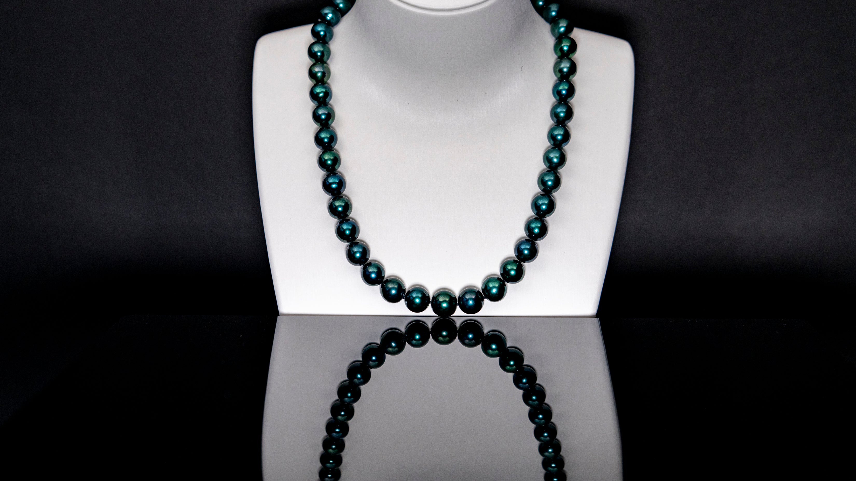 18" Tahitian Deep-Green | AAAAA grade | 14K [cnT101]