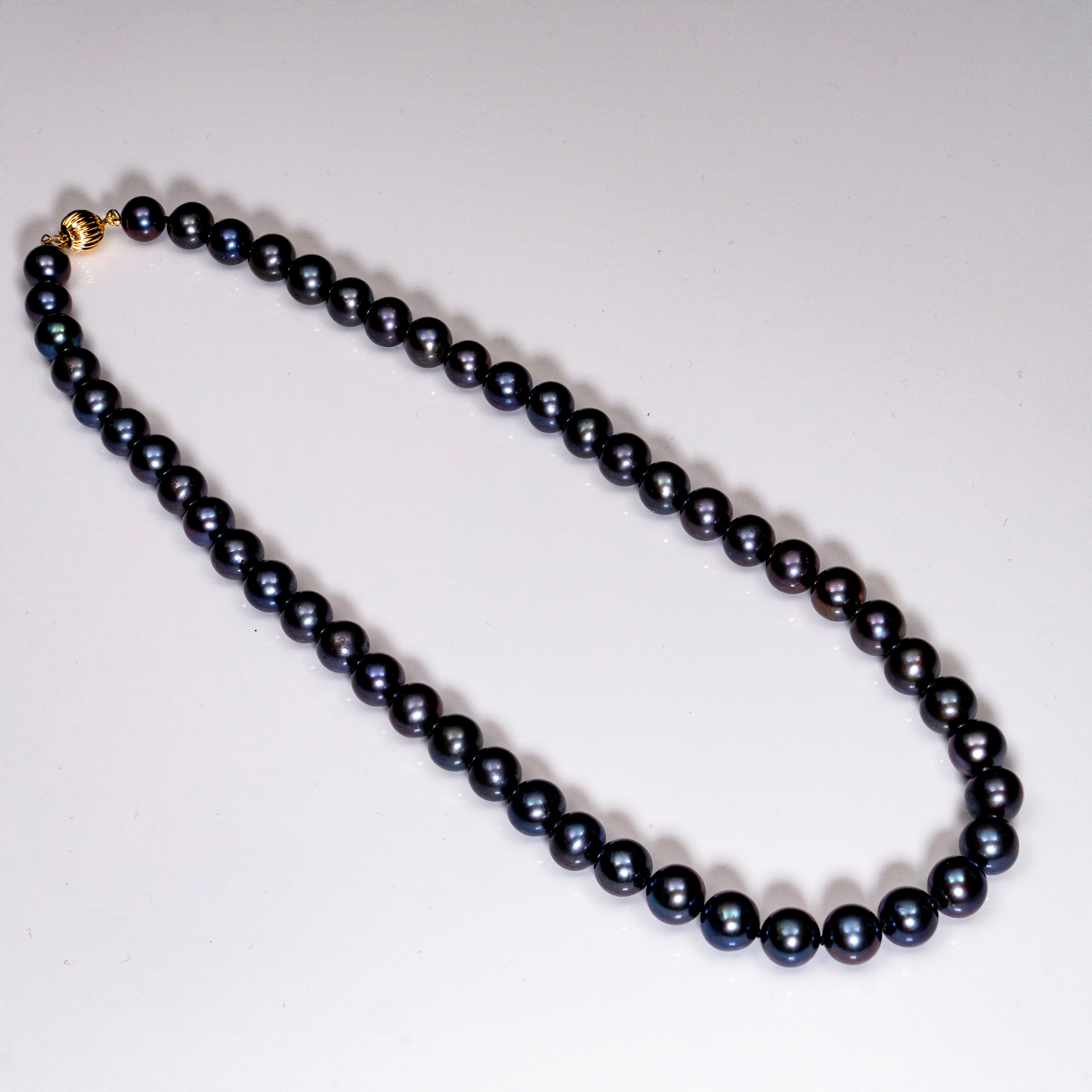 18" Tahitian Black-Red Pearl Necklace | AAAAA Grade | 14K Clasp [cnT075]