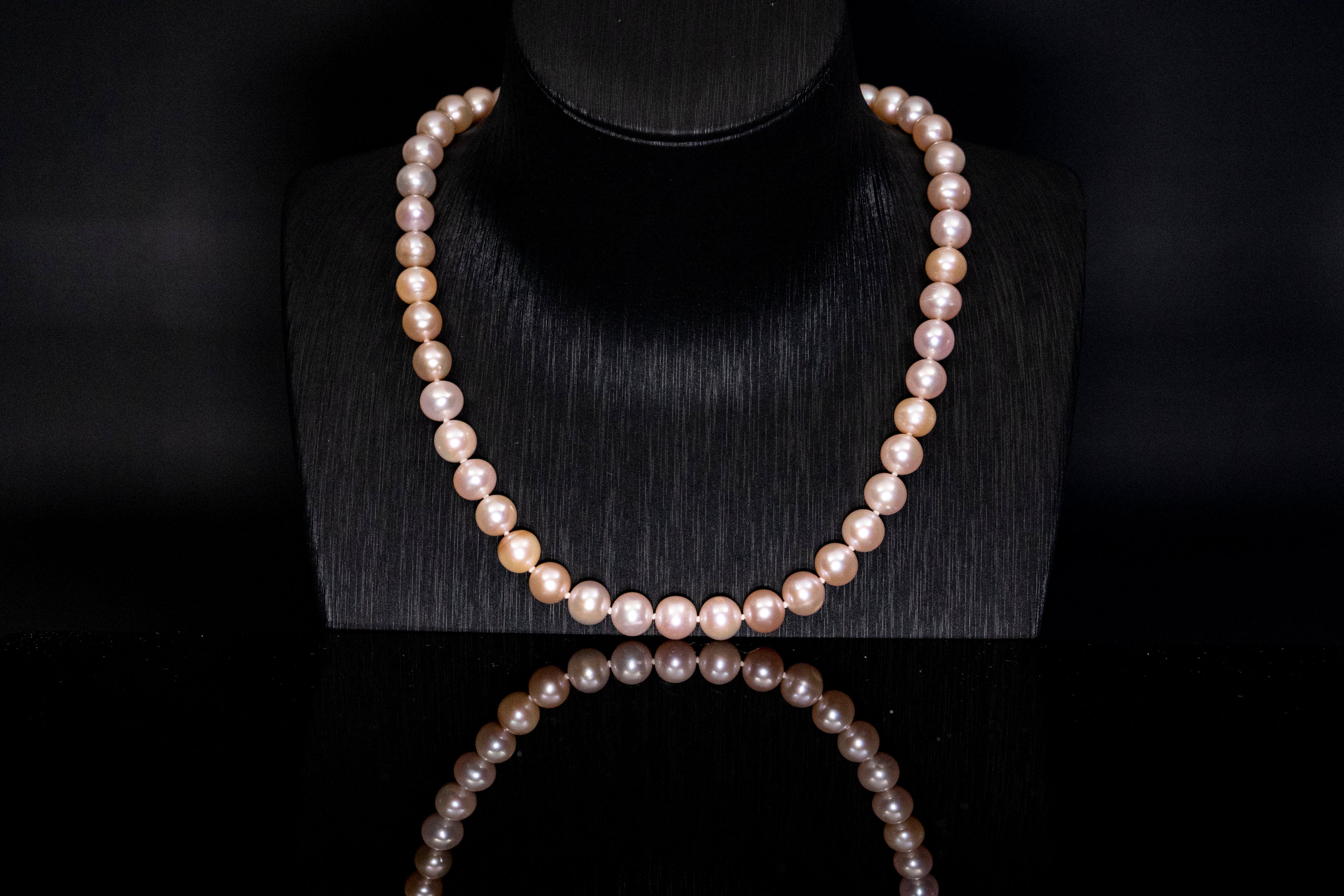 17" South Sea Soft-Pink Pearl Necklace | AAAAA Grade | Plated Clasp [cn045]