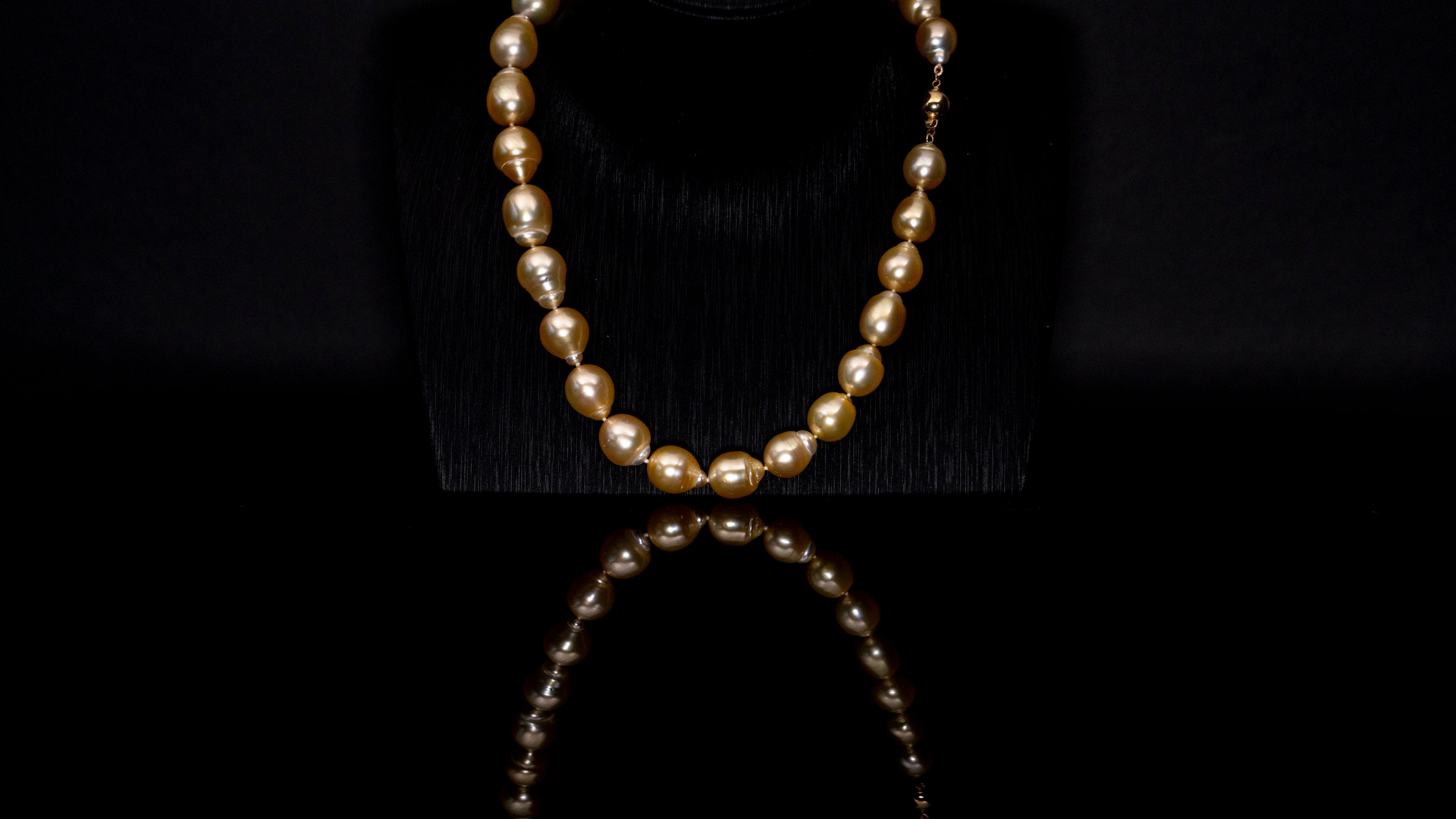 16" | South Sea Baroque Golden Necklace | TOP Grade | 18K [cn101]