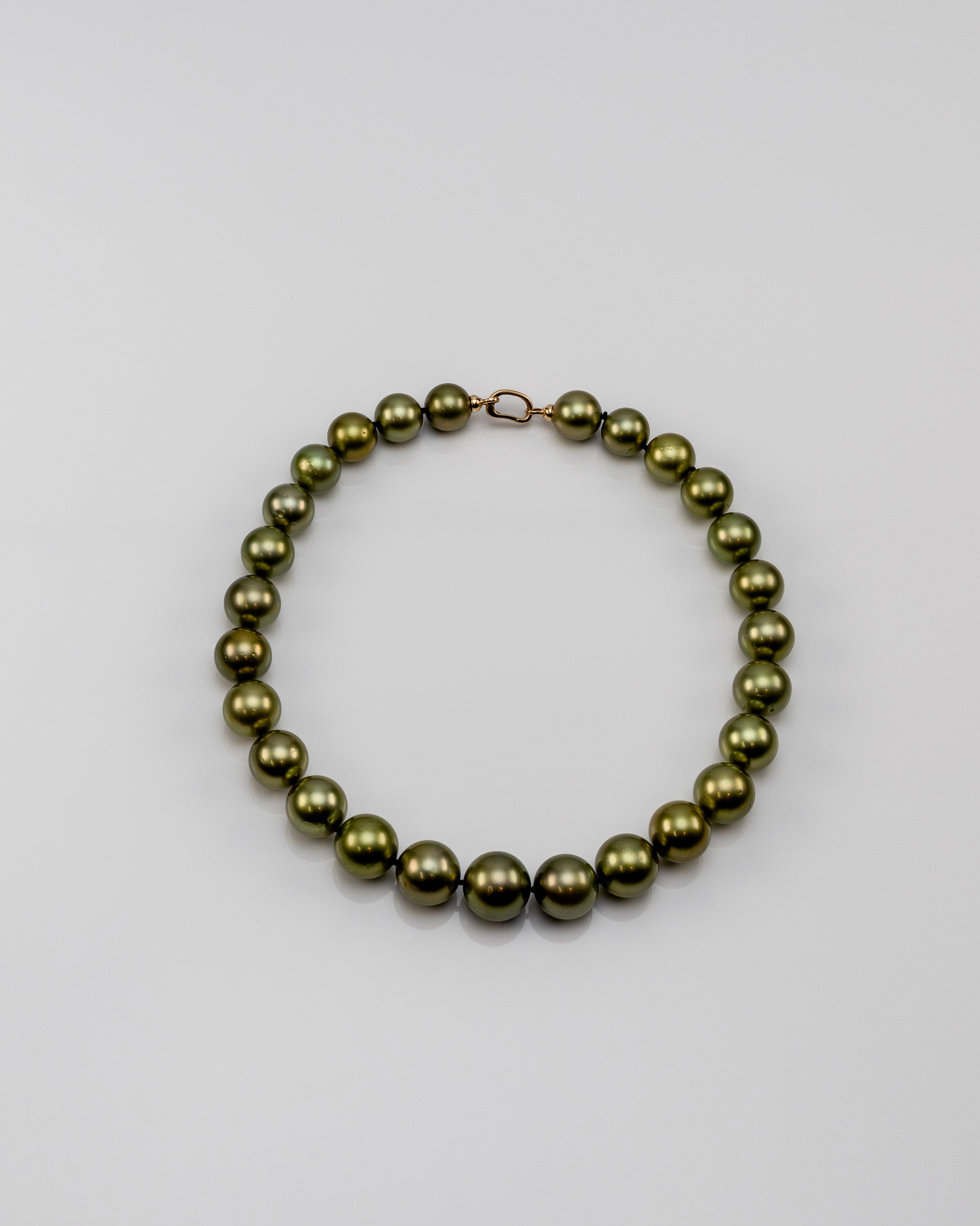 14“ Tahitian Pistachio Pearl Necklace｜ TOP｜ 18K Clasp [cnTp101]