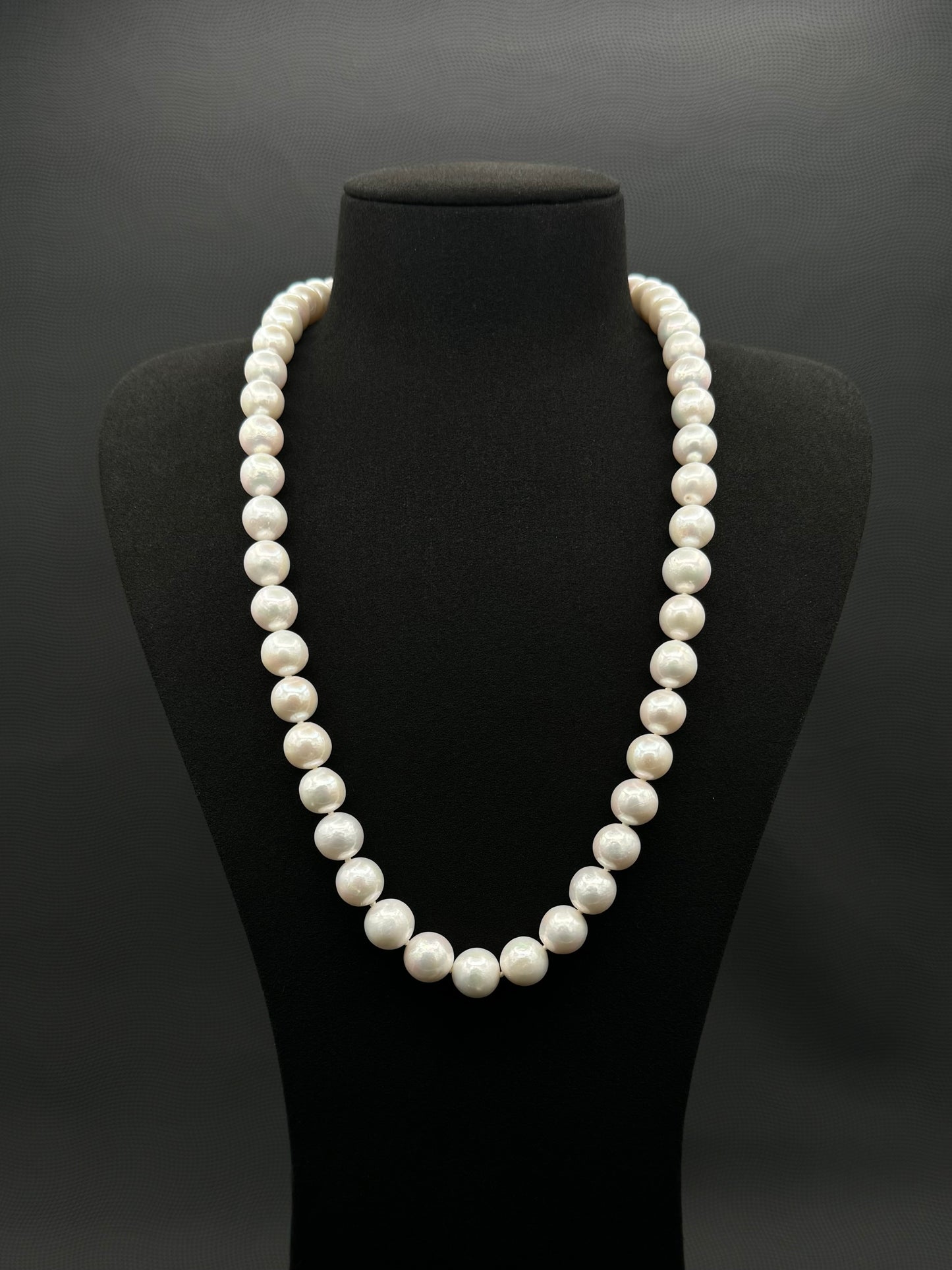 23.5" South Sea White Pearl Necklace | AAAAA Excellent Grade | 14K White Gold