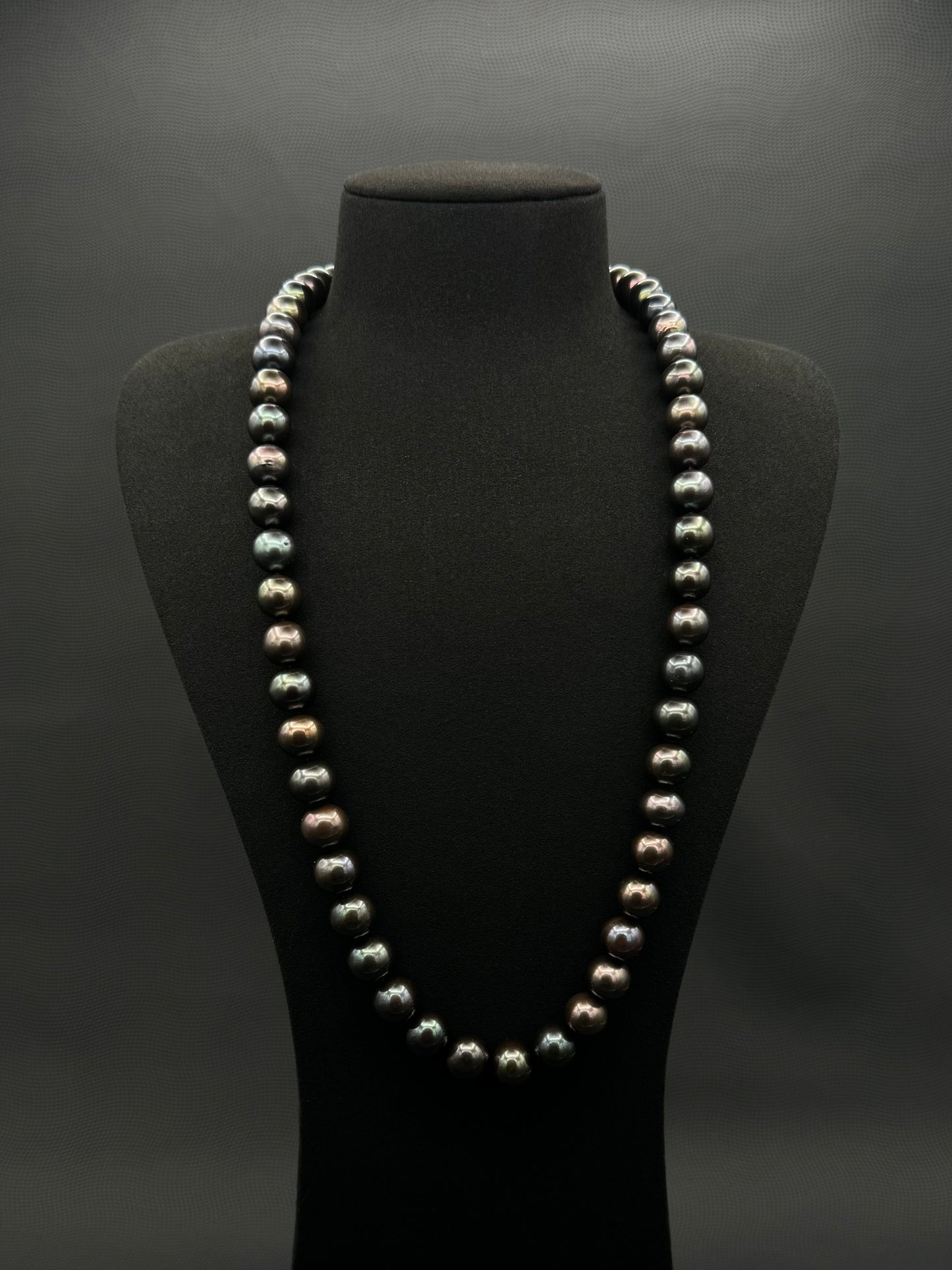 26" Tahitian Black Pearl Necklace | AAAAA Excellent Grade | No Clasp