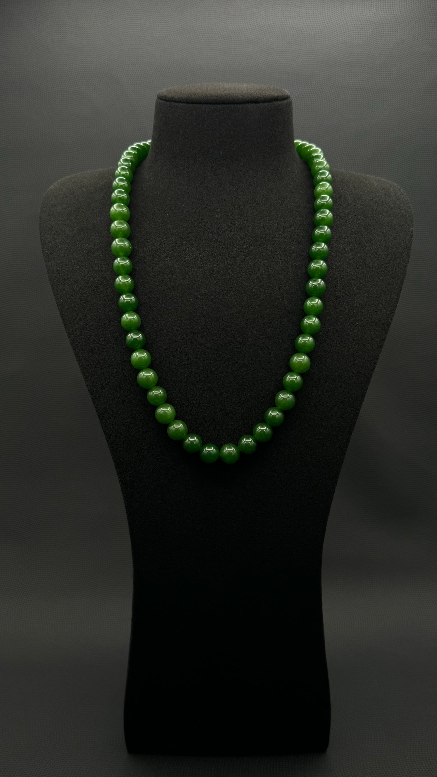 23" Emerald Green Jasper Stone Necklace | Silver-Plated