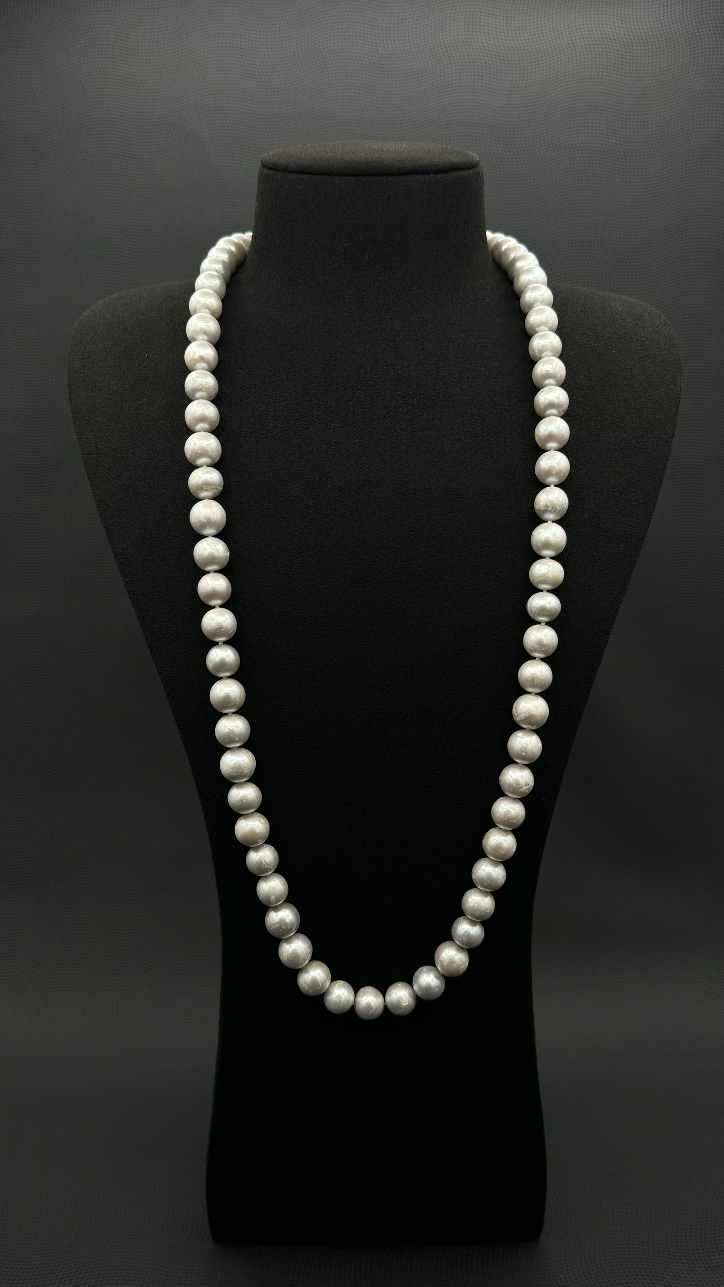 30" South Sea Silver Pearl Necklace | A Fair Grade | No Clasp