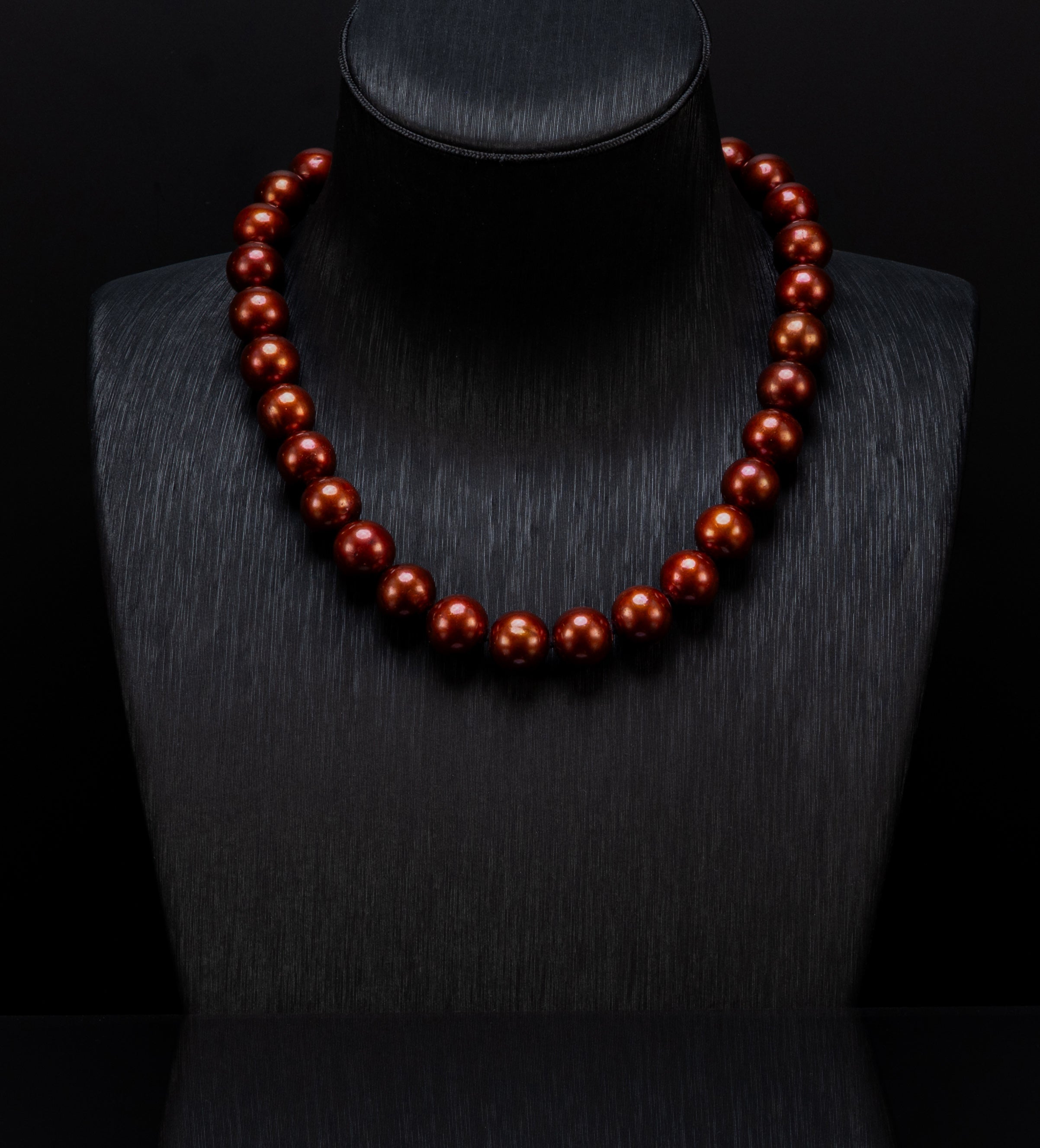 15" Tahitian Red Chocolate Necklace | 14K Clasp [cnT108]
